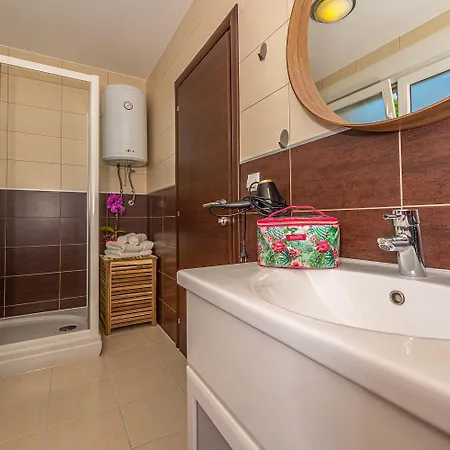 Daire Mediterranes Mit Meerblick, Privatpool, Bbq, Garage, Waschmaschine *