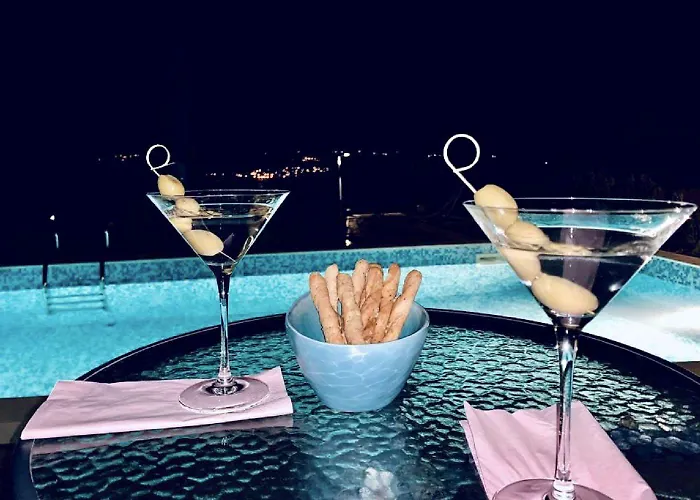 Mediterranes Mit Meerblick, Privatpool, Bbq, Garage, Waschmaschine