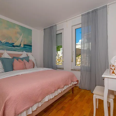 Mediterranes Mit Meerblick, Privatpool, Bbq, Garage, Waschmaschine Apartmán Crikvenica