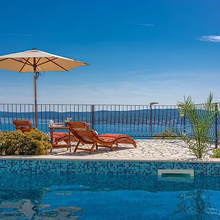 Mediterranes Mit Meerblick, Privatpool, Bbq, Garage, Waschmaschine