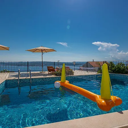Mediterranes Mit Meerblick, Privatpool, Bbq, Garage, Waschmaschine Apartment Crikvenica