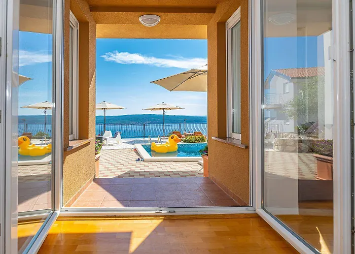 Mediterranes Mit Meerblick, Privatpool, Bbq, Garage, Waschmaschine Apartman *