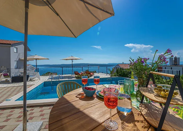 Mediterranes Mit Meerblick, Privatpool, Bbq, Garage, Waschmaschine