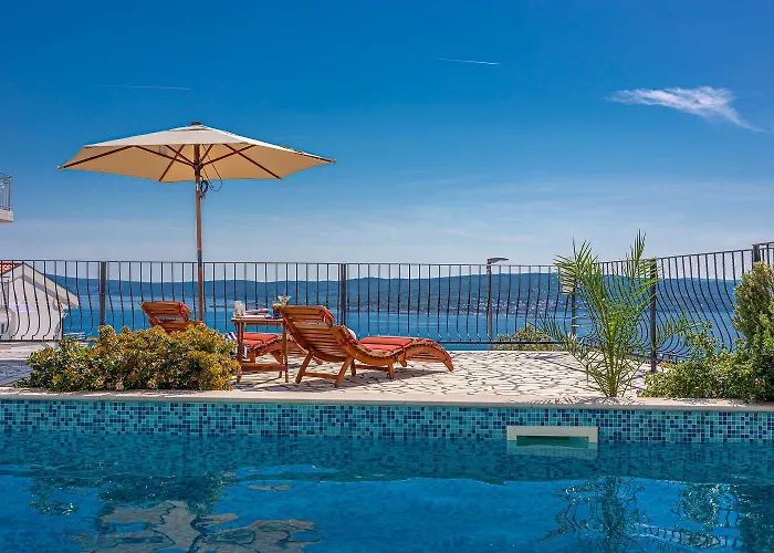 Mediterranes Mit Meerblick, Privatpool, Bbq, Garage, Waschmaschine