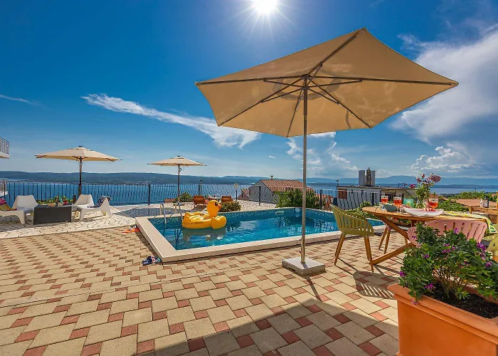 Apartman Mediterranes Mit Meerblick, Privatpool, Bbq, Garage, Waschmaschine